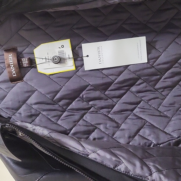 Danier Genuine Leather Jacket - Picture 6 of 6